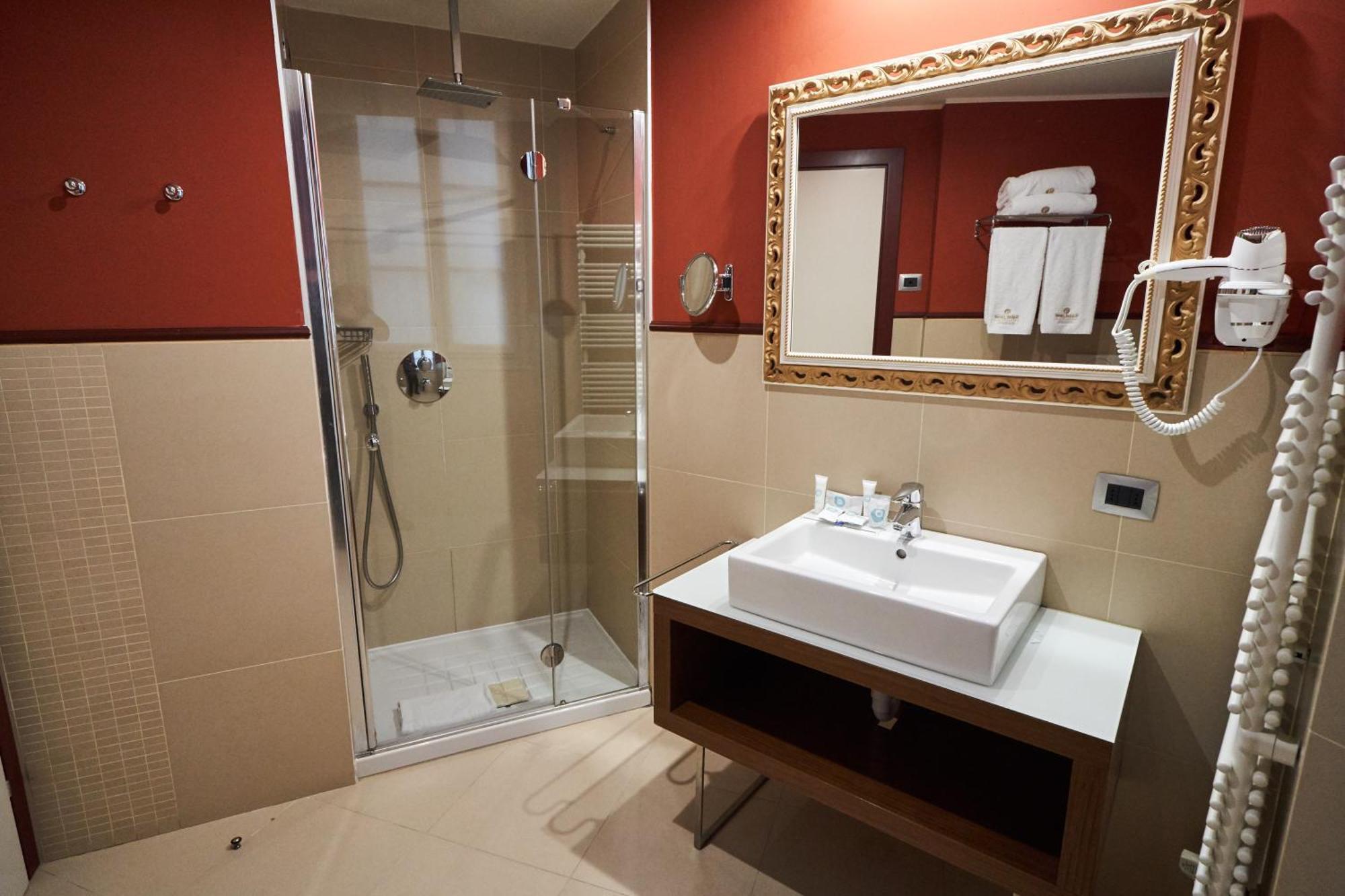Hotel Centrale Best Western Signature Collection Tirano Zewnętrze zdjęcie
